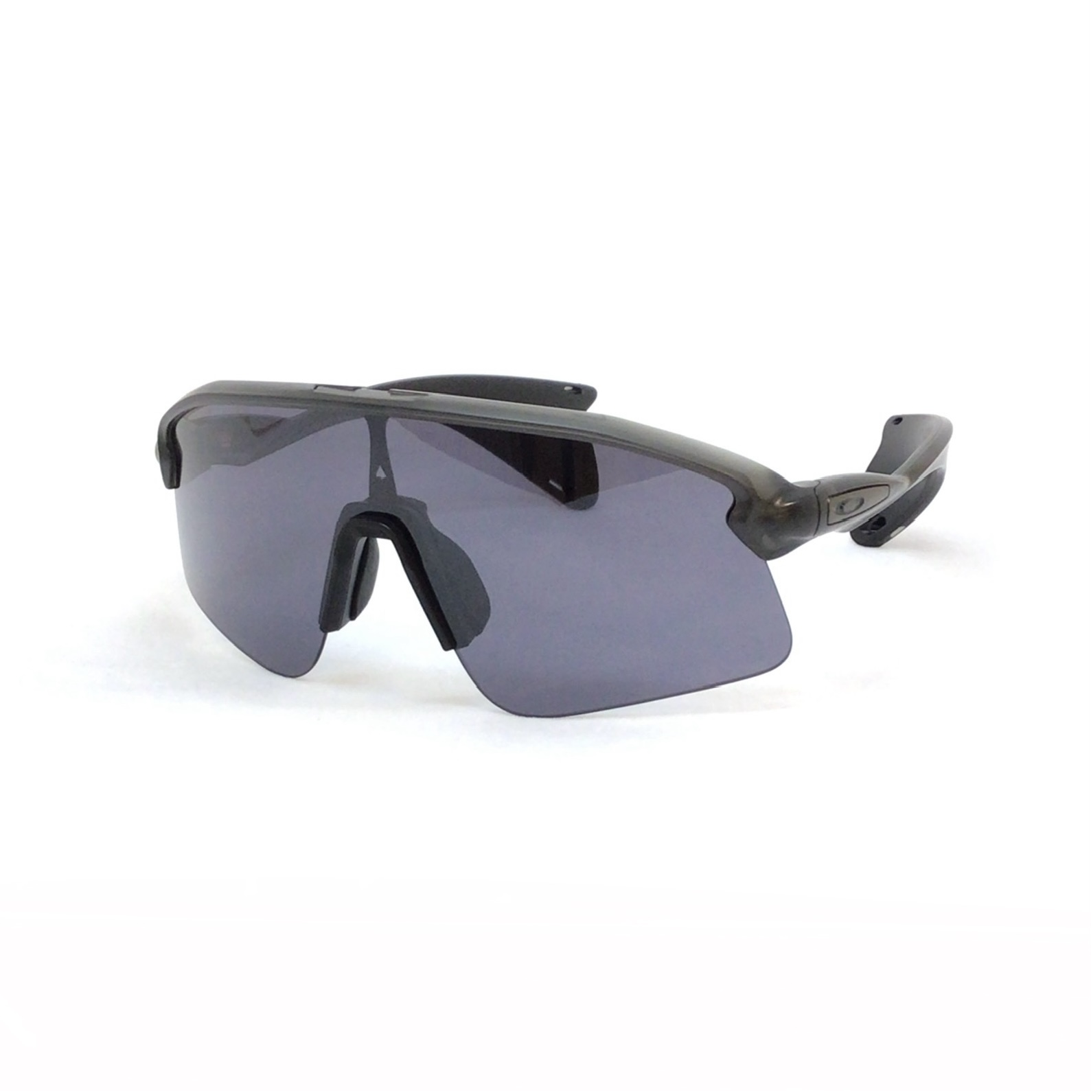 モデル名:OO9517-0139 STUNT DEVIL、メーカー名: OAKLEY、サングラス