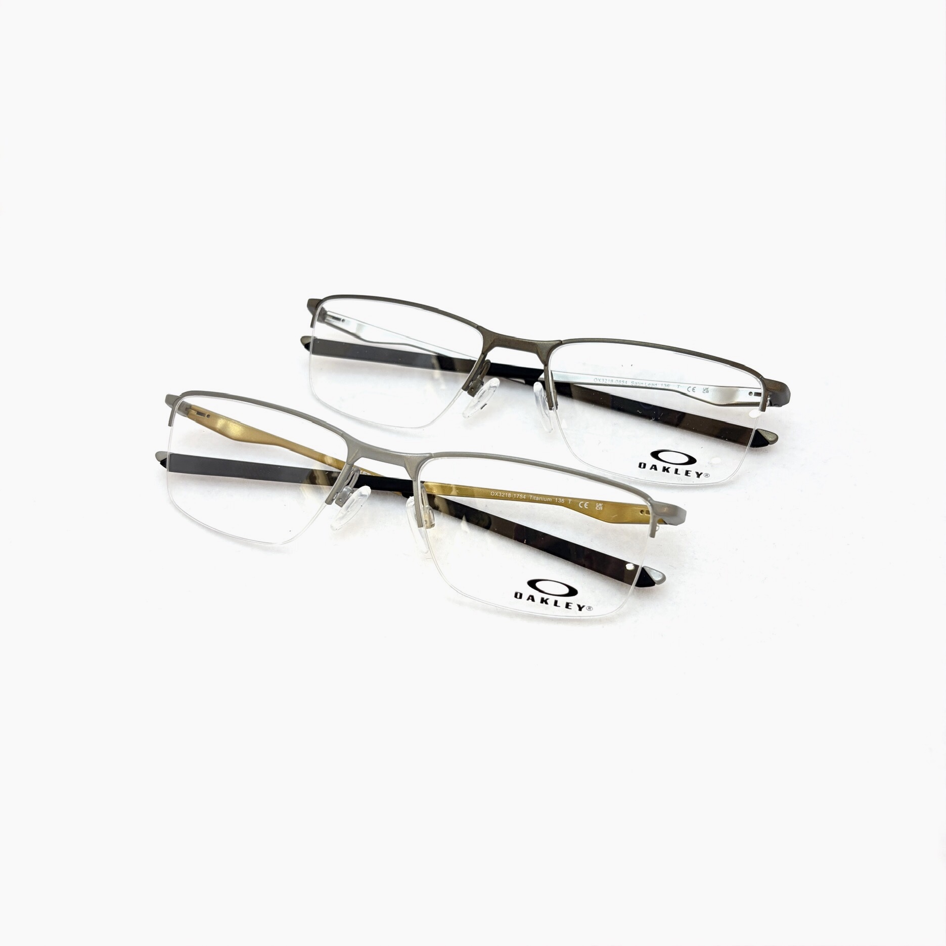 モデル名：OX3218 SOCKET 5.5、メーカー名： OAKLEY、眼鏡フレーム